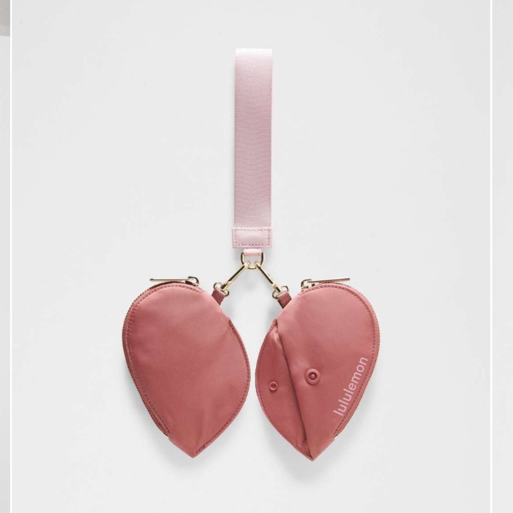 LULULEMON Dual Pouch Wristlet Heart NWT Spiced Chai / Pink Haze / Gold - Picture 2 of 4